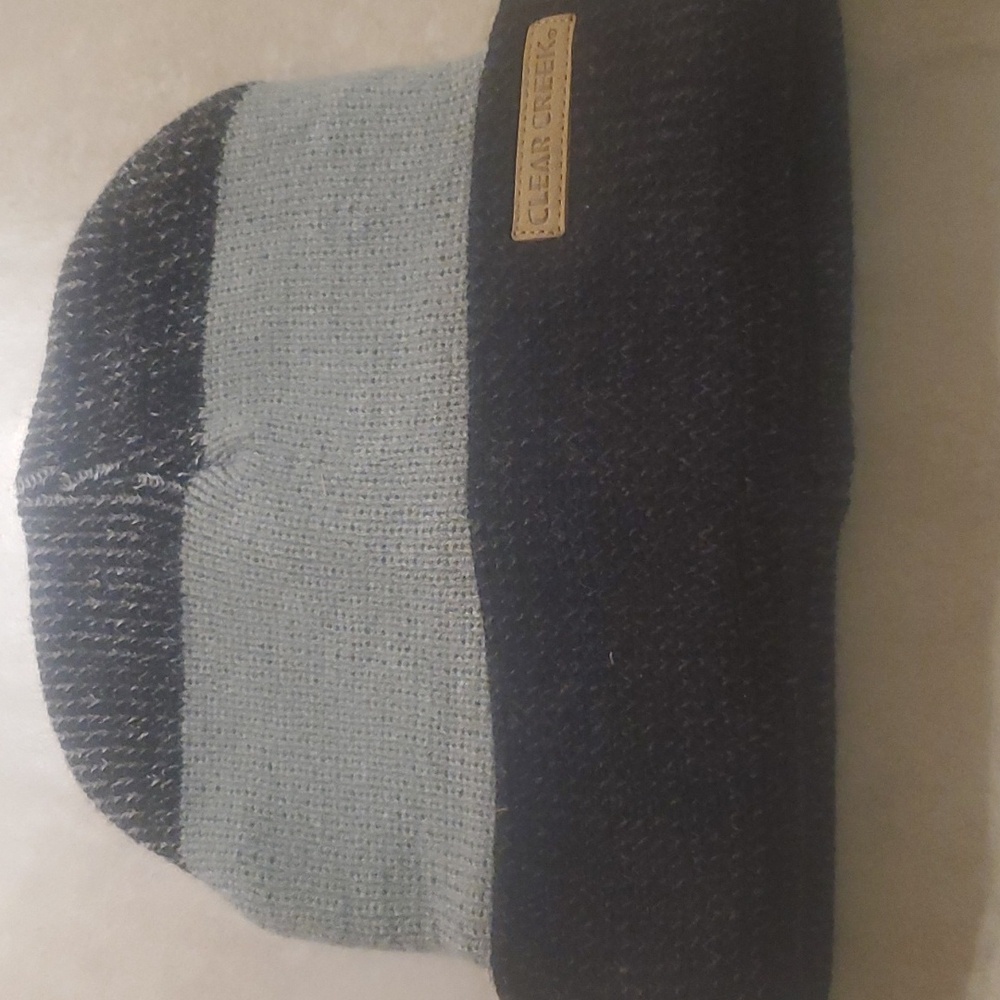 NWOT Clear Creek Black Gray Knit Cuff Winter Hat